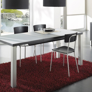 Valencia dining table