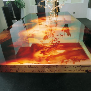 Decoro dining table