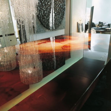 Decoro dining table