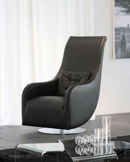 Swivel chair on metal base, Tonin casa