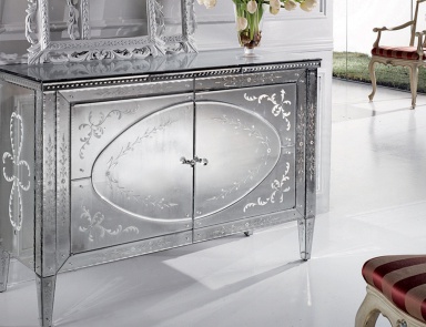 The Dresser Arte Veneziana