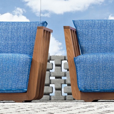 The Armchair InOut 911