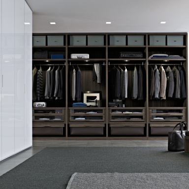 The Senzafine Wardrobe