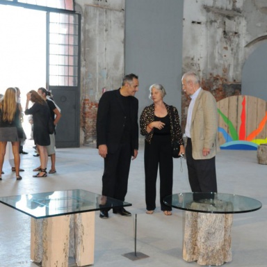 The Versa coffee table