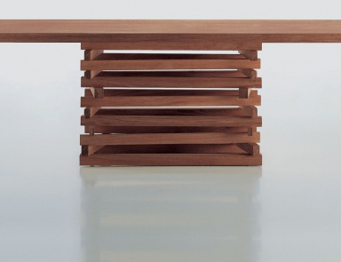 Coffee table with top made of solid wood Falo, Riva 1920