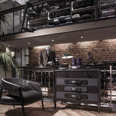 A Chest Of Drawers Suite 1