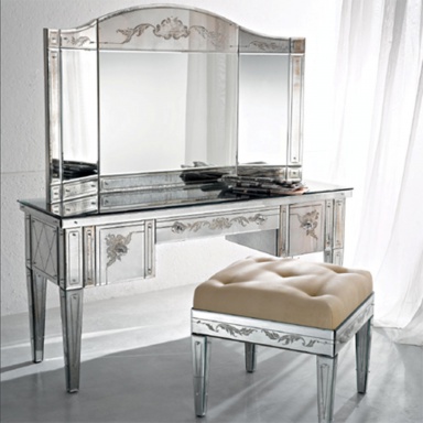 Dressing table
