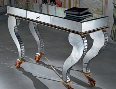 Desk, Arte Veneziana