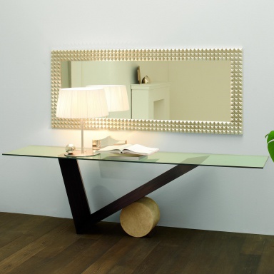 The Valentino Console