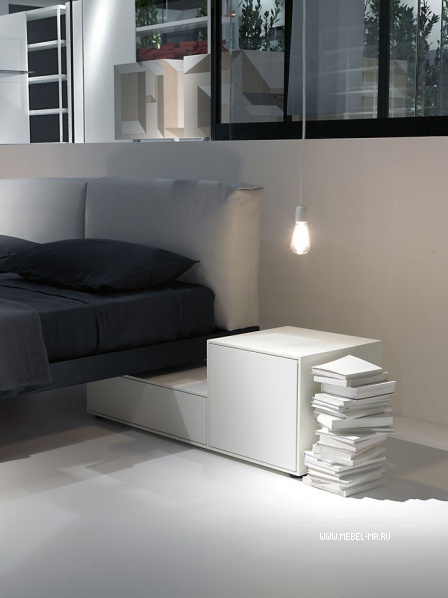 Truck bedside table, Porro