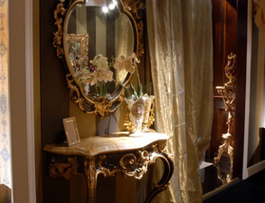 The console on high legs, Armando Rho