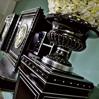 The decorative element Roses Ball