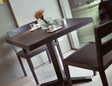 Table square with metal frame Park, Porada