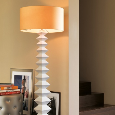 The alta floor lamp Cometa