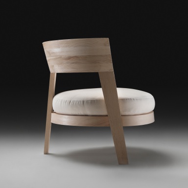 The Chair Under TM Abbracci