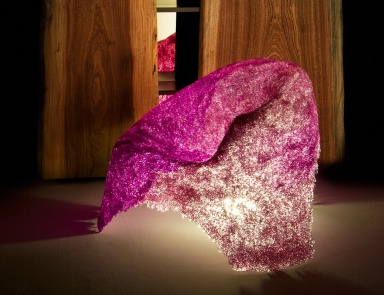 Open hard the Alice chair , Edra