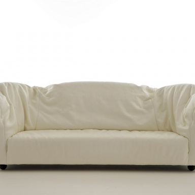 The Sfatto sofa triple