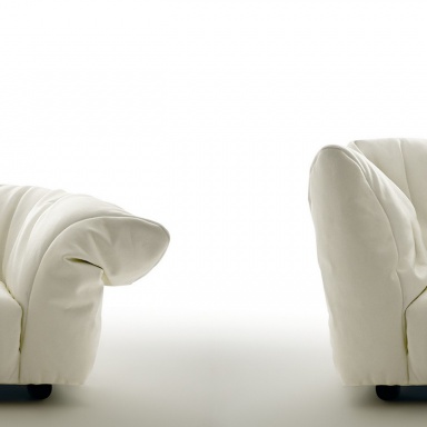 The Sfatto sofa triple