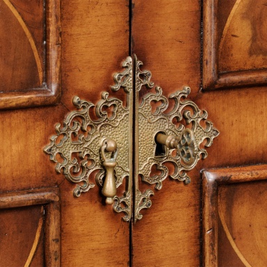 Secretaire William and Mary