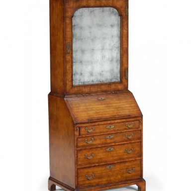 Secretaire William and Mary