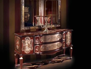 A chest of drawers made of solid wood, Ezio Bellotti