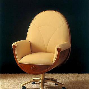 Chair PO18