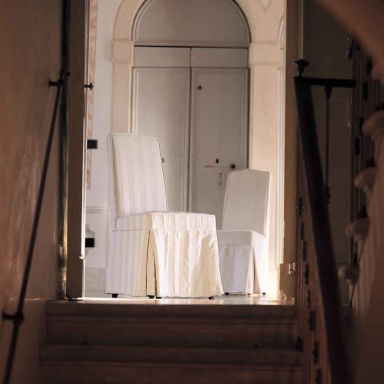 Chair with high back Elsa