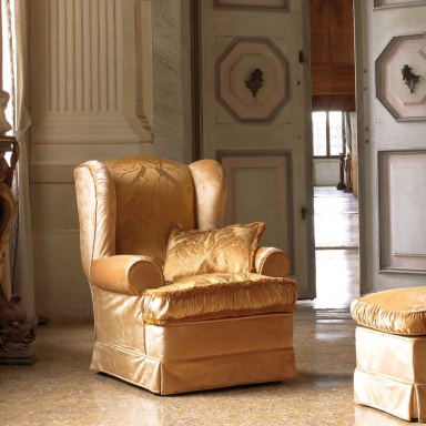 Chair with Ottoman Guiza