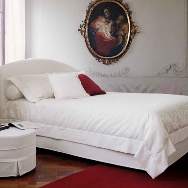 The bed is king size San Marco