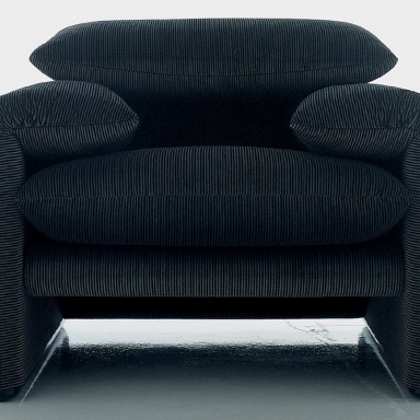 675 MARALUNGA armchair