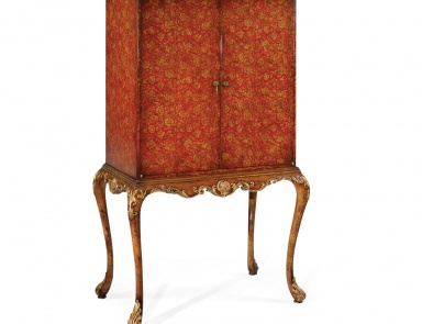 Bar Cabinet on carved legs curved Hampton, Jonathan Charles