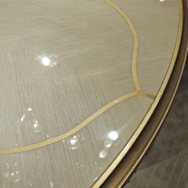 Metropolis dining table