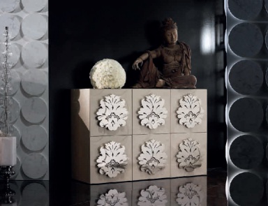 The Damasco chest of drawers, JC Passion