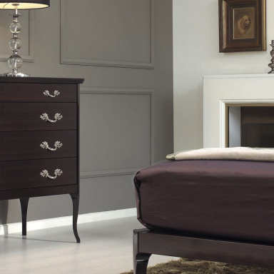 A Chest Of Drawers Vittorio