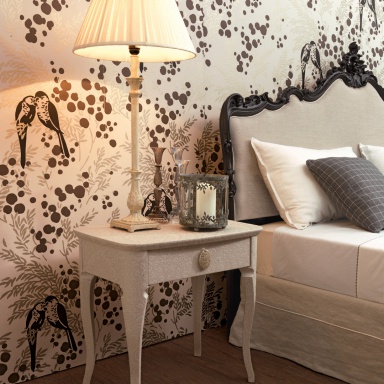 Vittorio bedside table