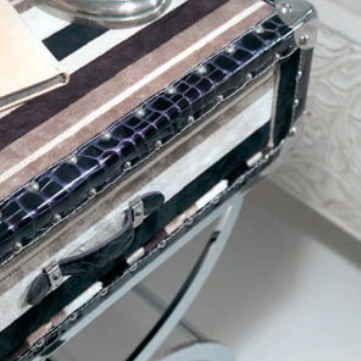 Bedside Cabinet Small trunk