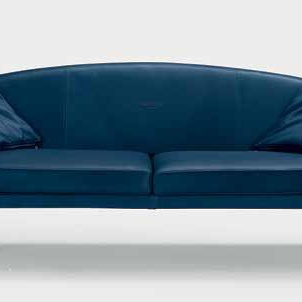 Three-seater sofa V010