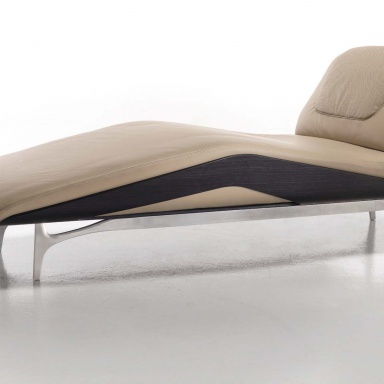 A chaise longue MBS 006