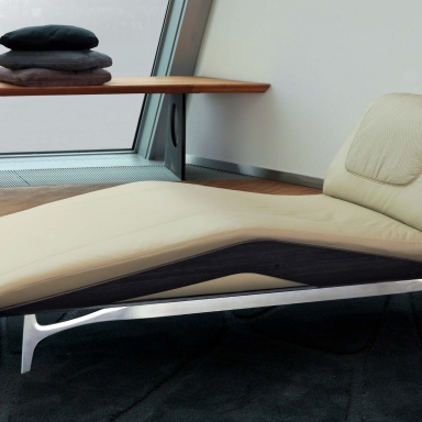 A chaise longue MBS 006