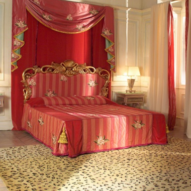 Double bed Tchaikovsky