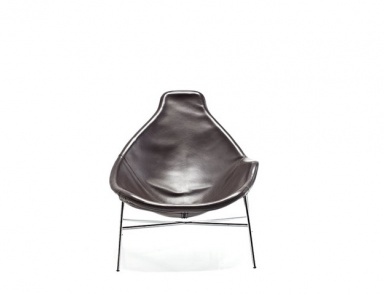 The Tia Maria Relax armchair with steel frame, Moroso