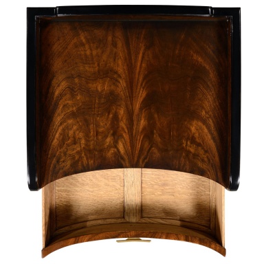 The Knightsbridge Dresser