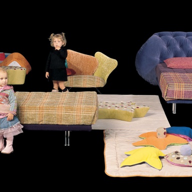 The Fly baby Capitonne bed