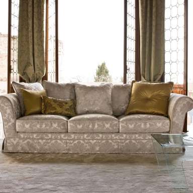 The Dafne Sofa