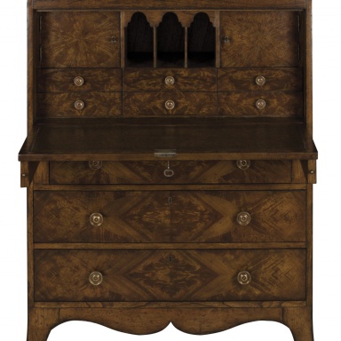 Secretaire Ravenscroft