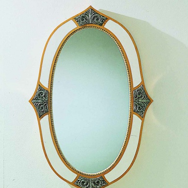 Mirror Una Visione Di Eleganza