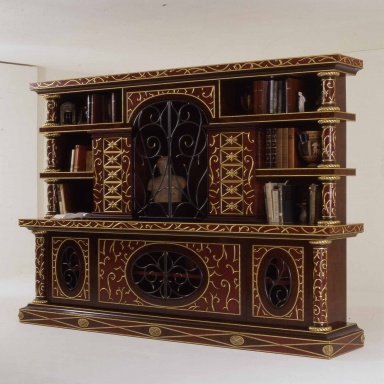 A bookcase Una Visione Di Eleganza