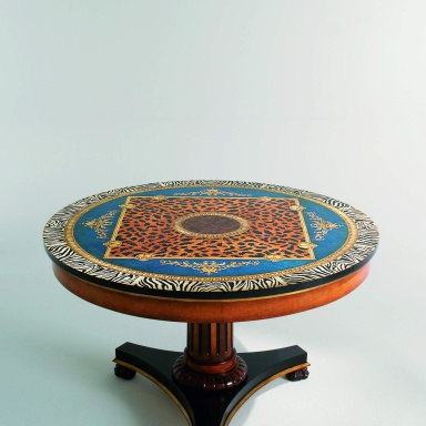 Dining table Treasures