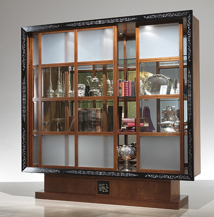 A DISPLAY CABINET MADE OF SOLID WOOD INLAID WITH MOTHER-OF-PEARL, CARPANELLI