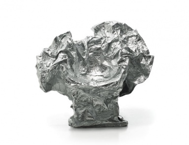 A chair with a covering from technical fabric Memory, Moroso